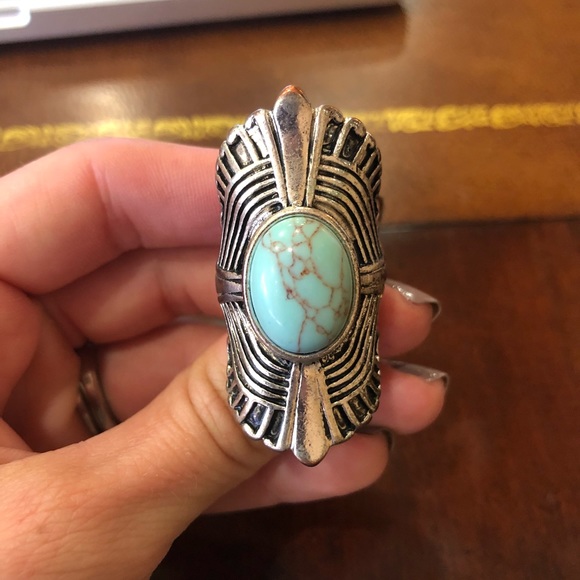 Ring - Picture 3 of 3